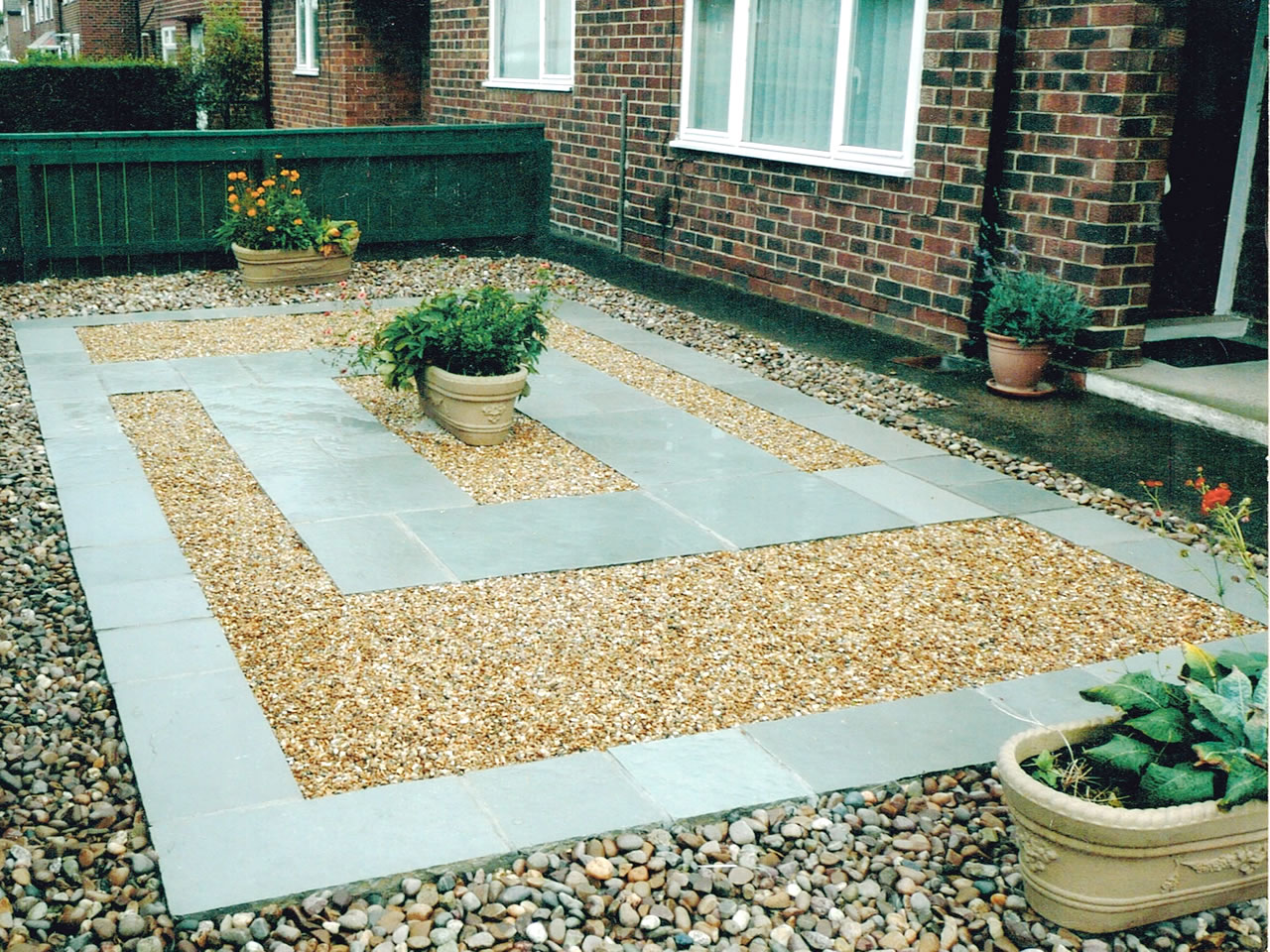 Gravel Gardens, Low Maintenance and Non-Maintenance Gardens Gravel Gardens, Low Maintenance and Non-Maintenance Gardens